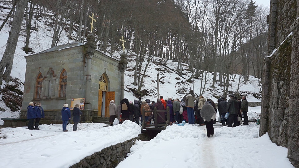 Крещенские купания в Крыму: ТОП мест для омовения  
