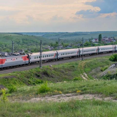 Летний поезд из Питера в Крым – продажа билетов открыта